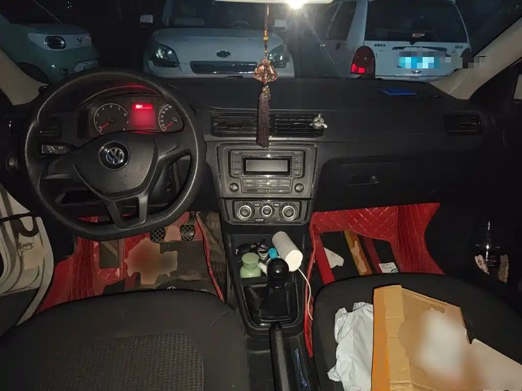 Volkswagen Santana — миниатюра 5