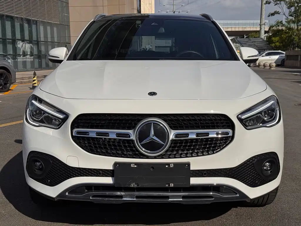 Mercedes-Benz GLA — миниатюра 2