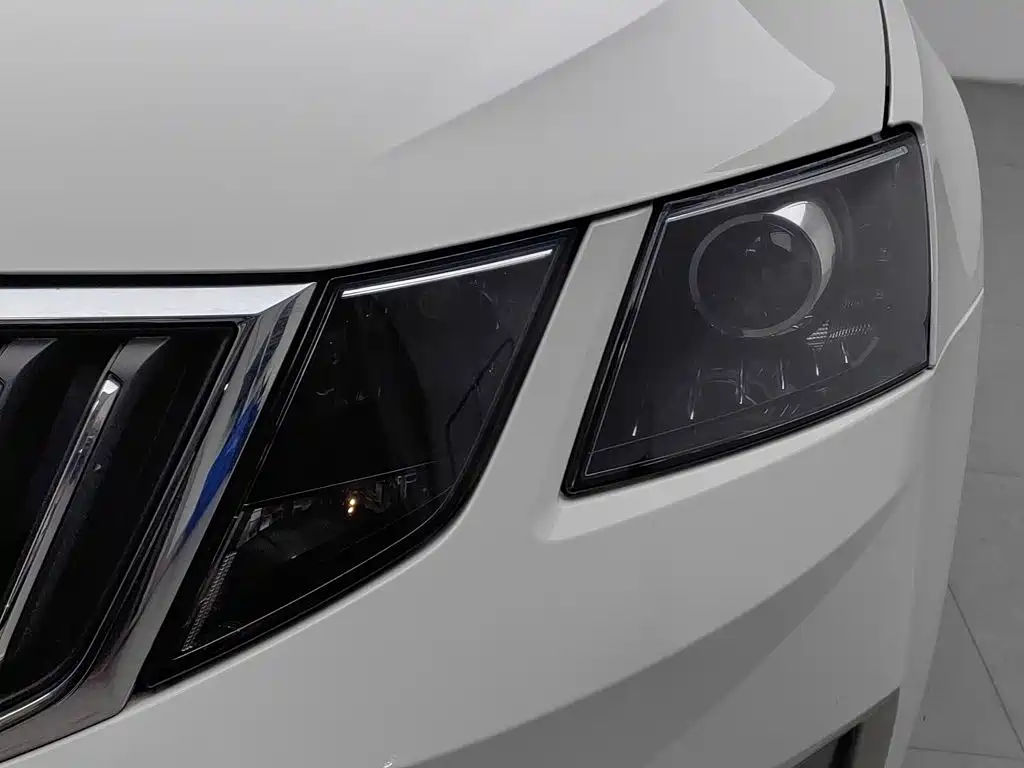 Skoda Octavia — миниатюра 7