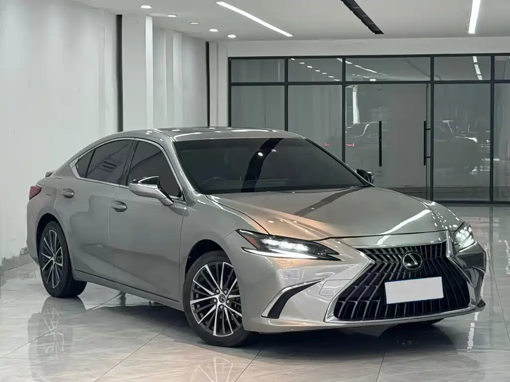 Lexus ES — миниатюра 3