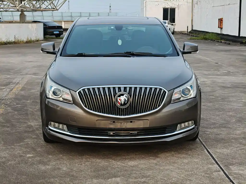 Buick LaCrosse — миниатюра 2