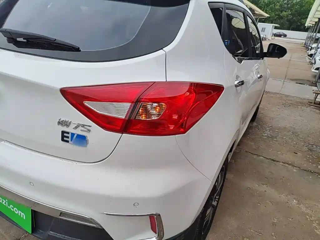 JAC JAC iEV7S — миниатюра 8