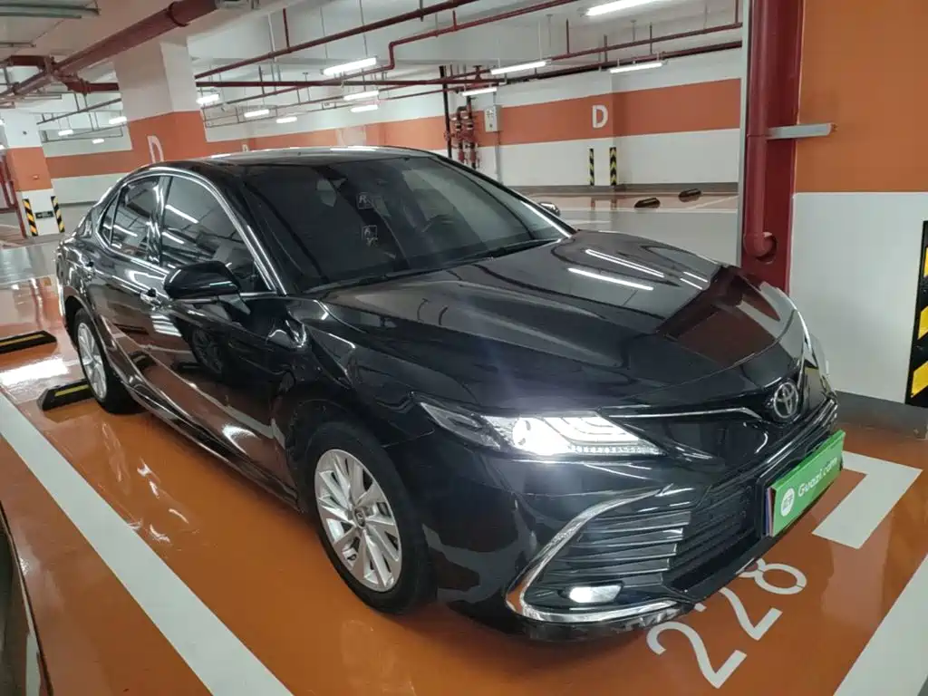 Toyota Camry 2021 2.0G Luxury