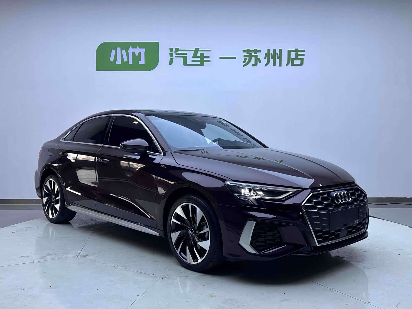 Audi A3 1.4 л 2022 г. красный/фиолетовый, пробег 32000 км