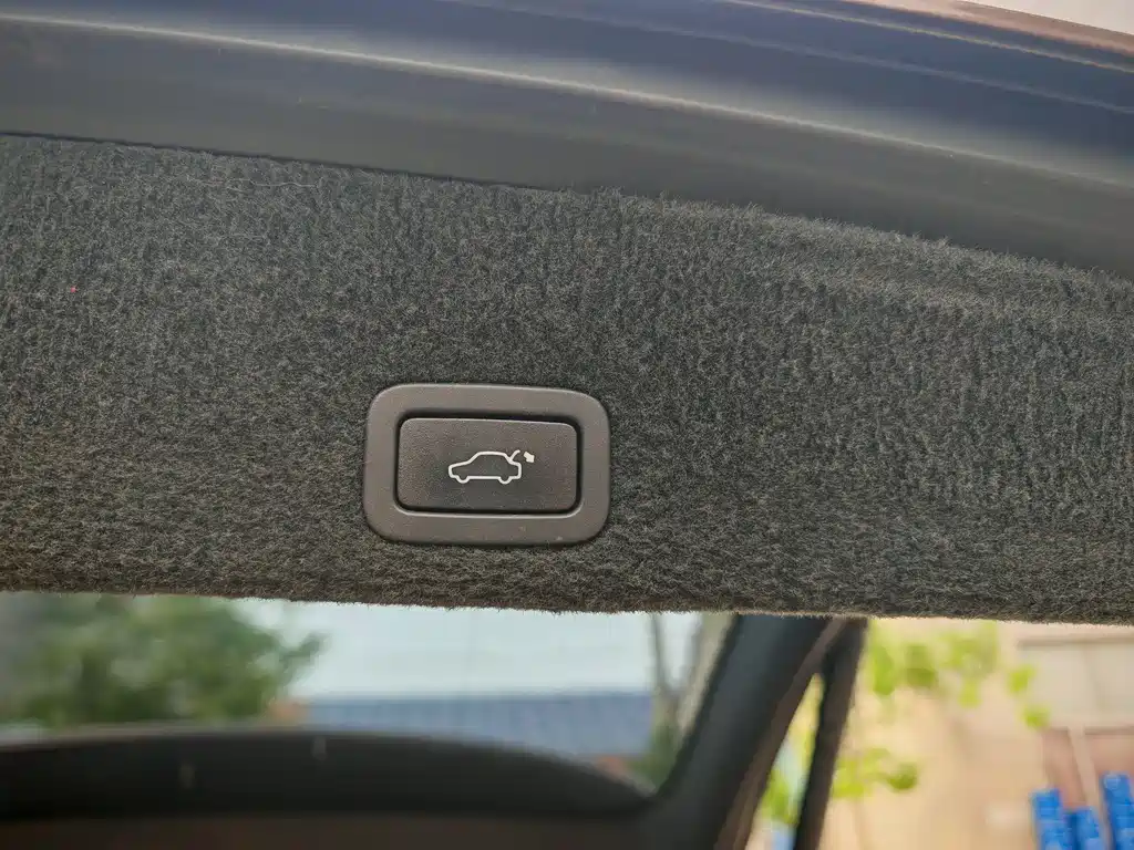 Volvo XC60 — миниатюра 12