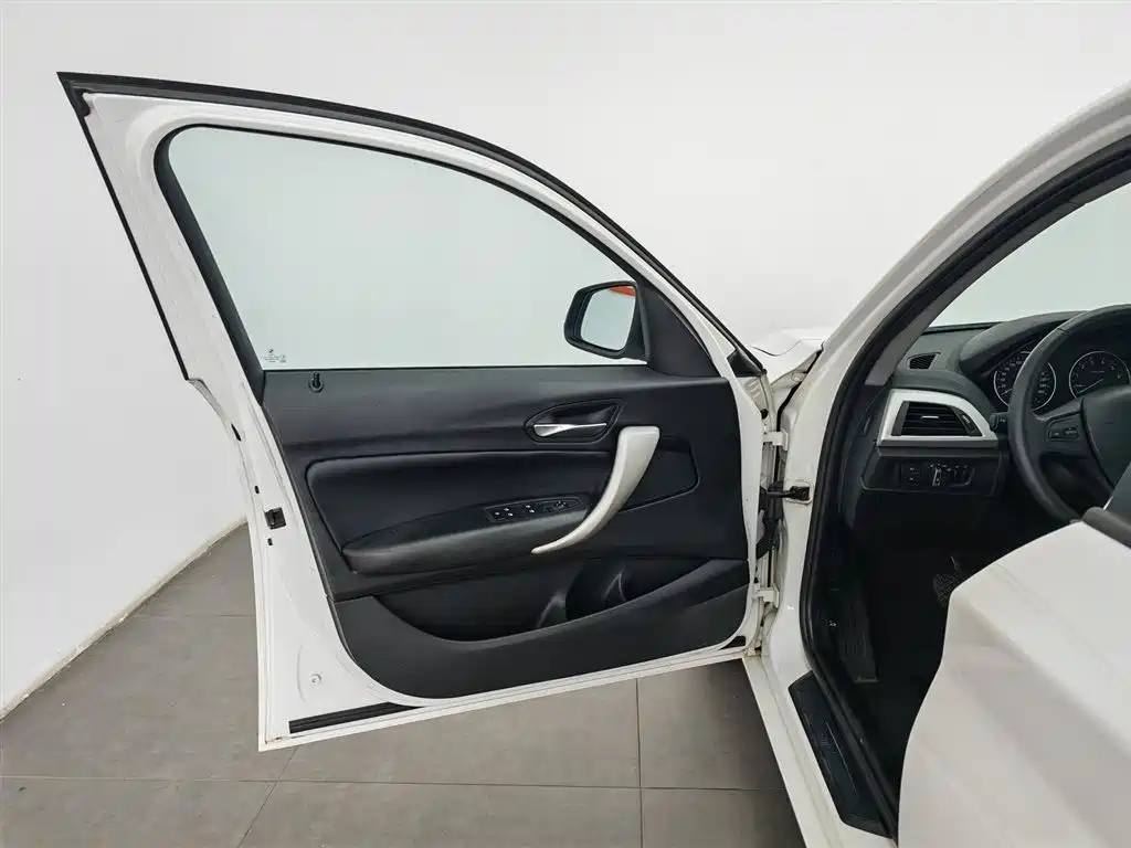 BMW 1 Series 1 2012 116i Lead