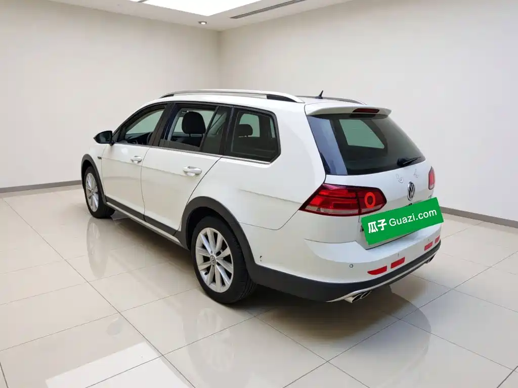 Volkswagen Golf (Import) — миниатюра 4