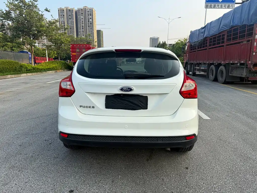 Ford Focus — миниатюра 5