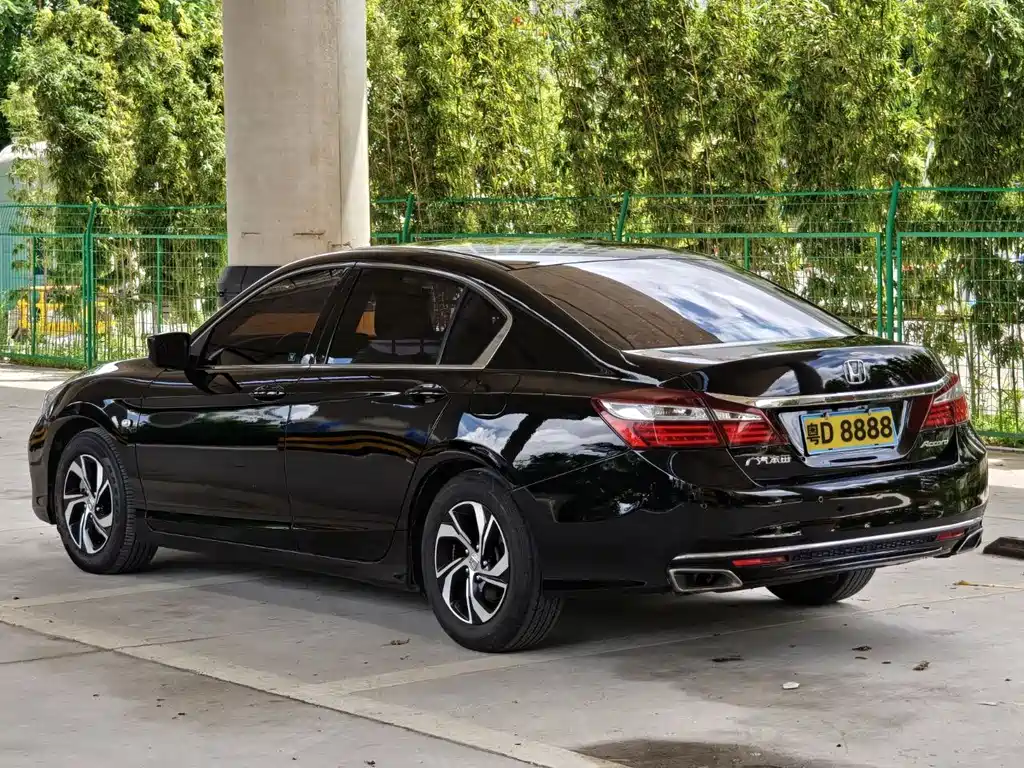 Honda Accord 2016 2.0L Elite