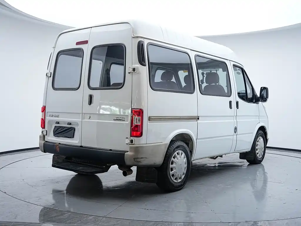 JMC Tesla — миниатюра 16