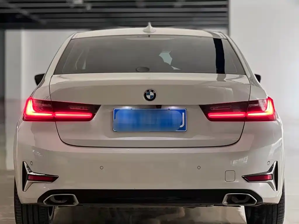 BMW 3 Series — миниатюра 4