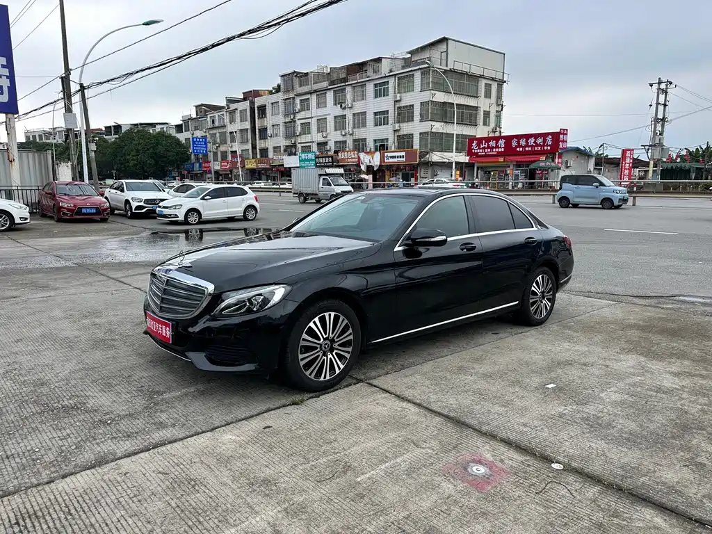 Mercedes-Benz C-Class — миниатюра 2