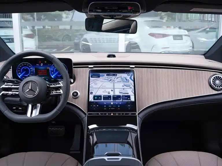 Mercedes-Benz EQE 2025 500 4MATIC