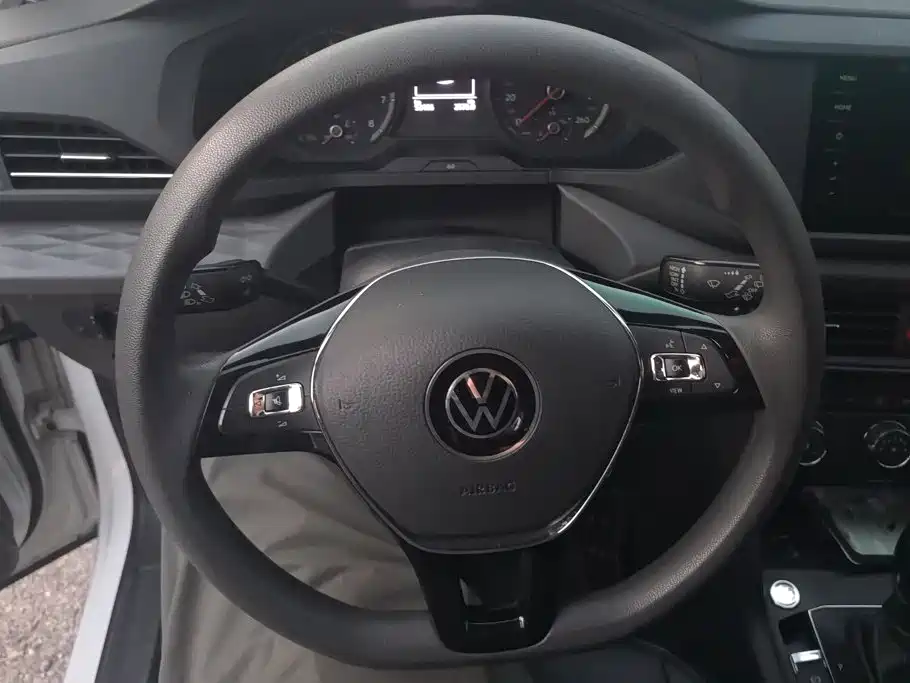 Volkswagen Tharu — миниатюра 15