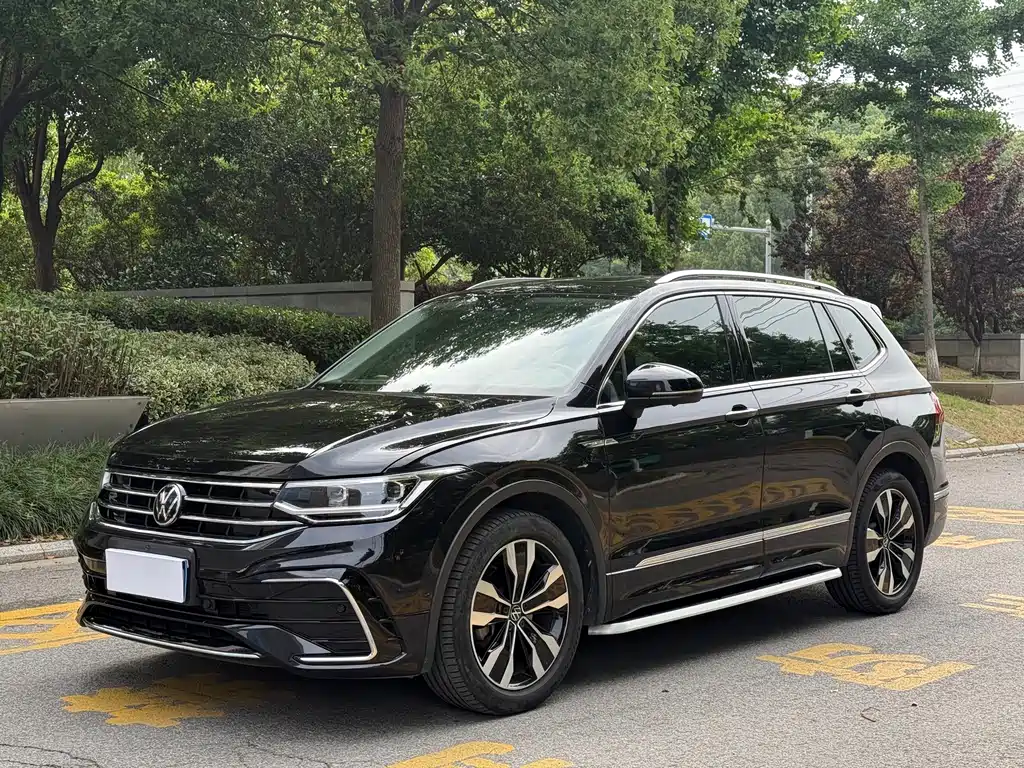 Купить Volkswagen Tiguan L