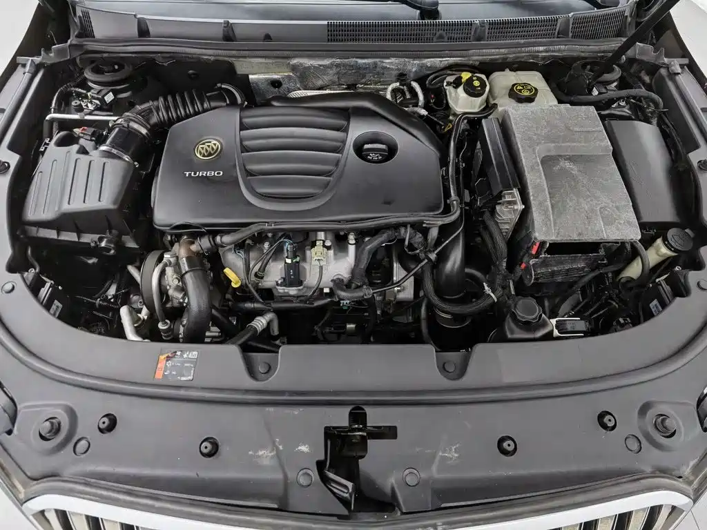 Buick LaCrosse — миниатюра 6
