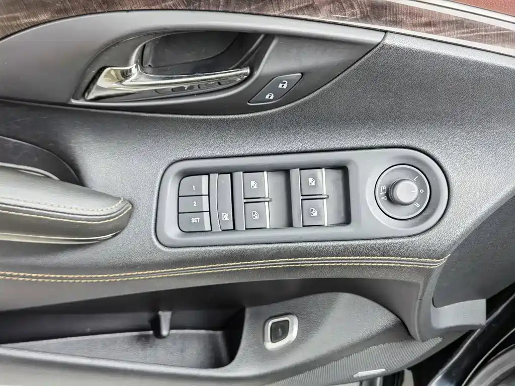 Buick LaCrosse — миниатюра 9