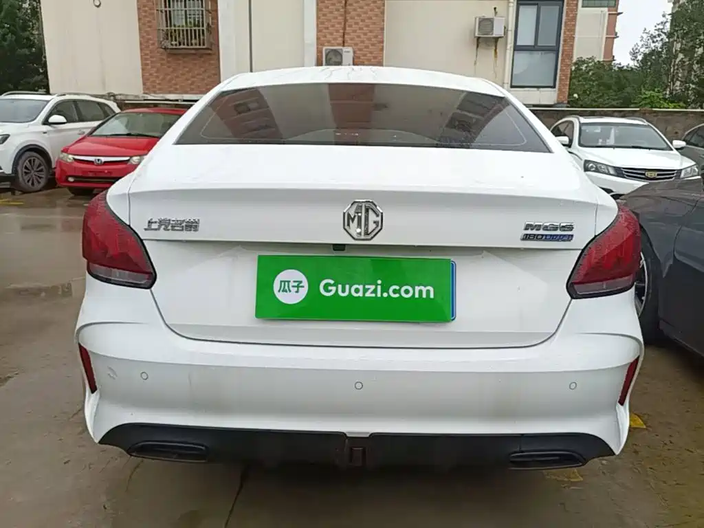 MG MG5 — миниатюра 6