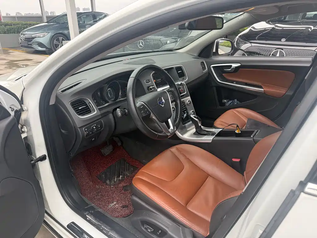 Volvo S60 2017 S60L T4