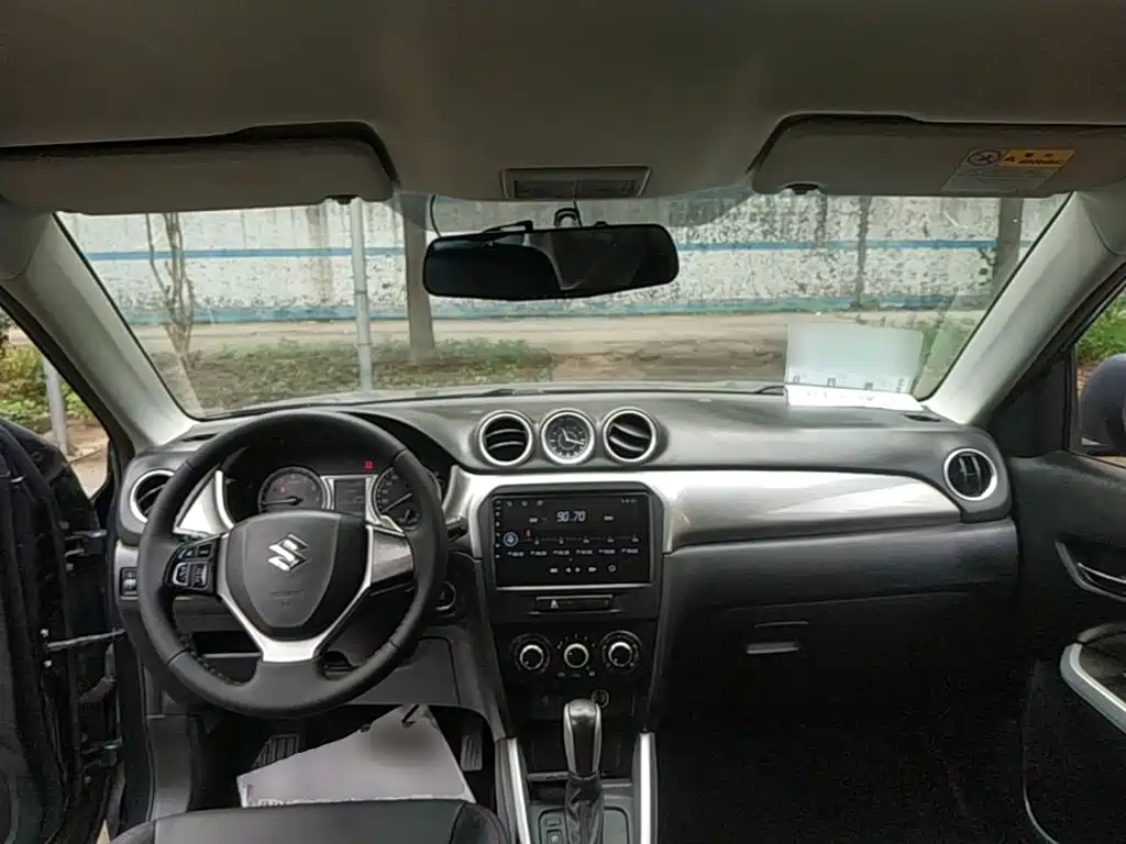 Suzuki Vitara — миниатюра 10