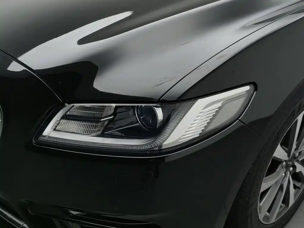 Lincoln Continental — миниатюра 7