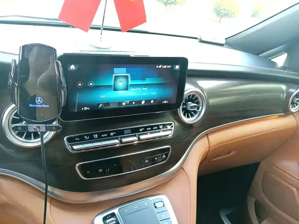 Mercedes-Benz V-Class — миниатюра 4