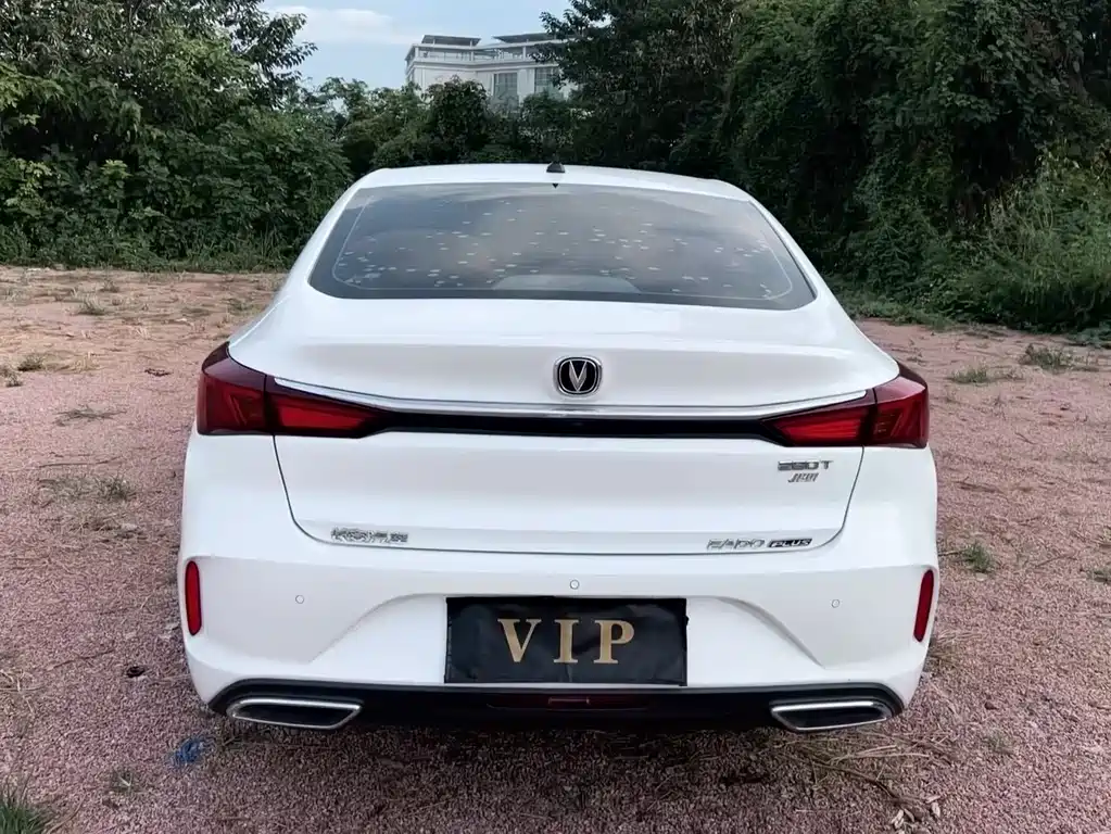 Changan Eado — миниатюра 5