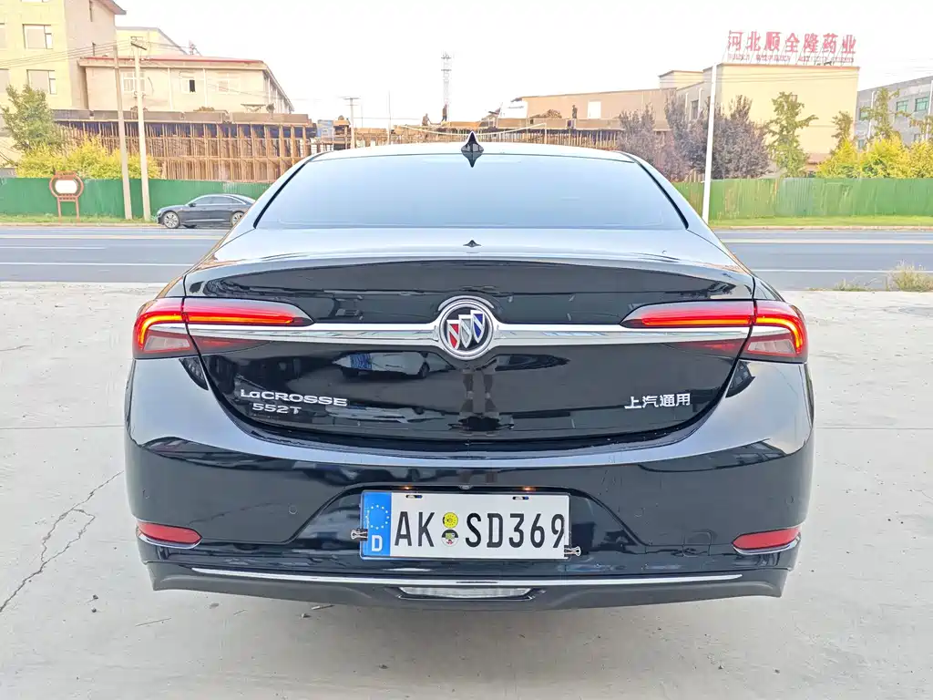 Buick LaCrosse — миниатюра 9