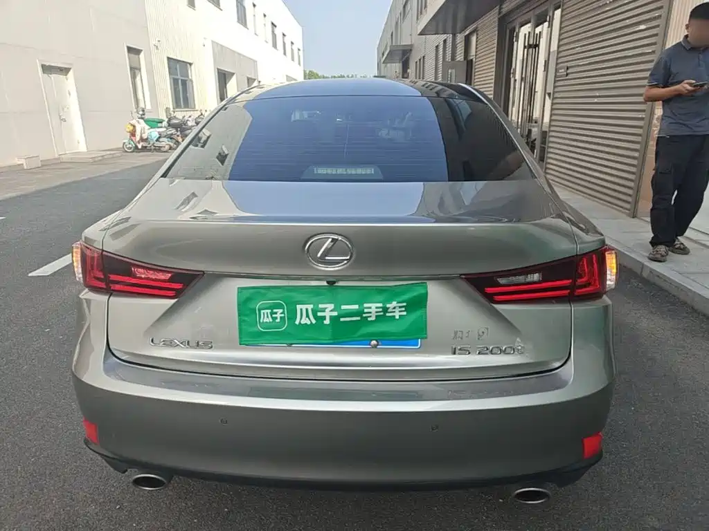 Lexus IS — миниатюра 6