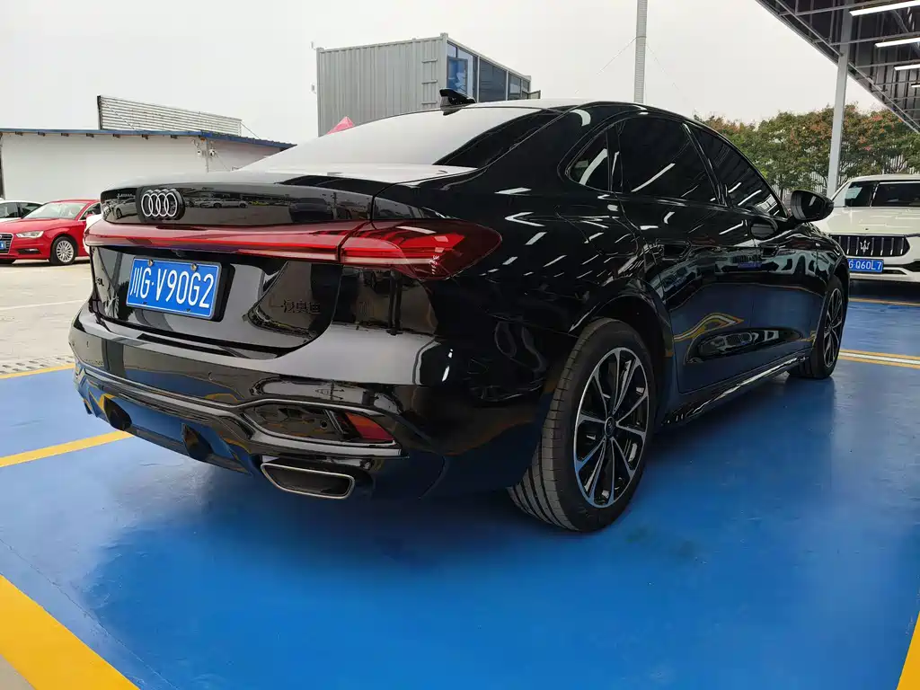 Audi A5L — миниатюра 13