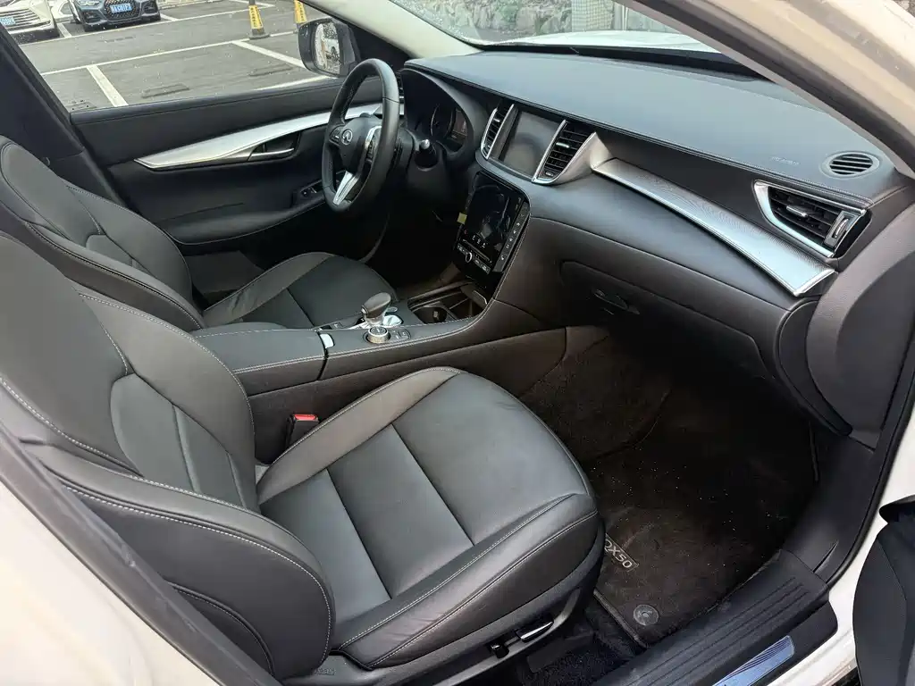 Infiniti QX50 — миниатюра 7