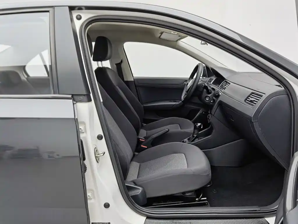 Volkswagen Santana — миниатюра 23