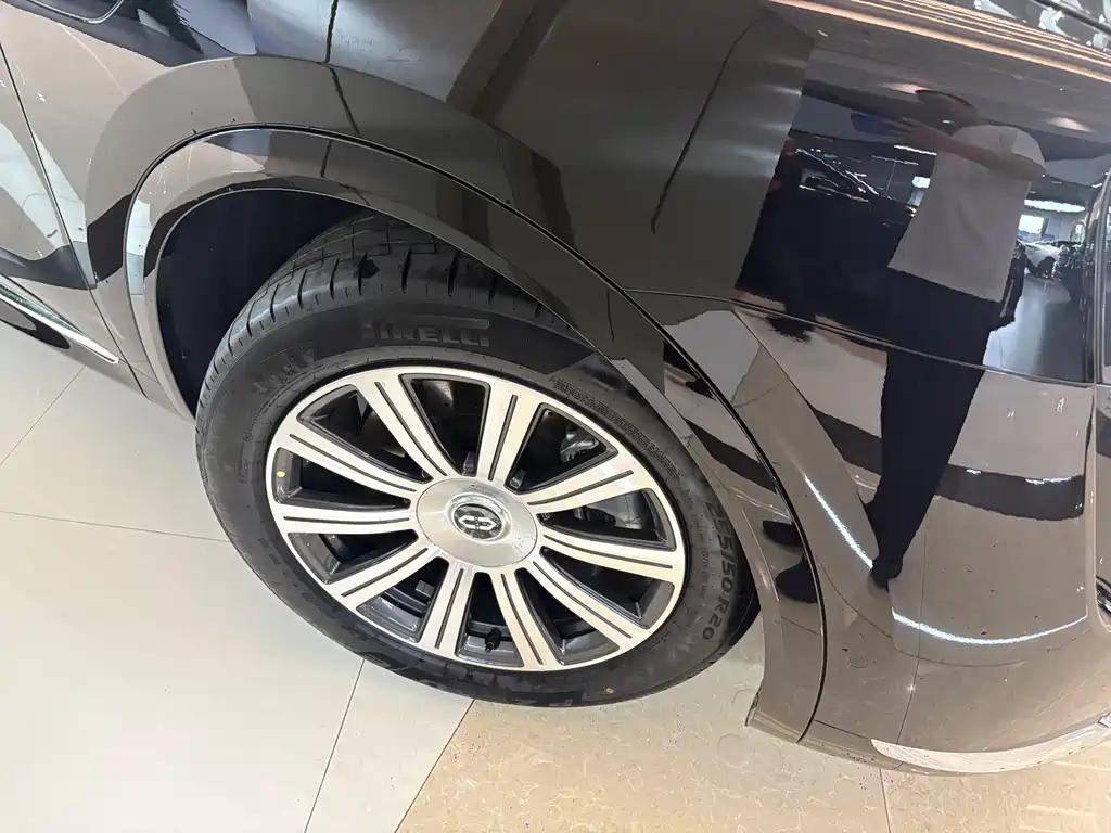 Aito M8 2025 Max+ 53.4kWh 6 мест (192 )