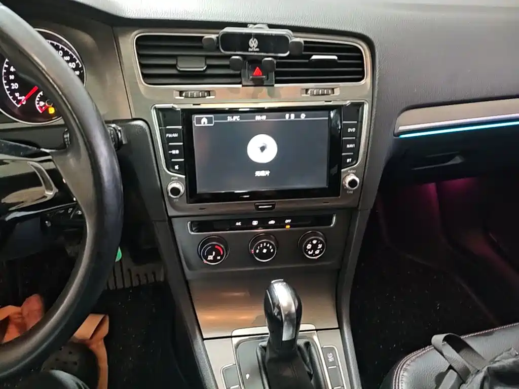 Volkswagen Golf — миниатюра 13