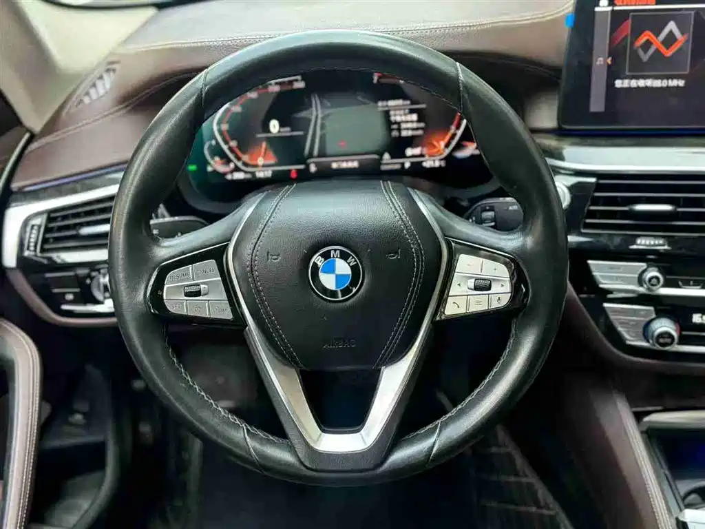 BMW 5 SERIES