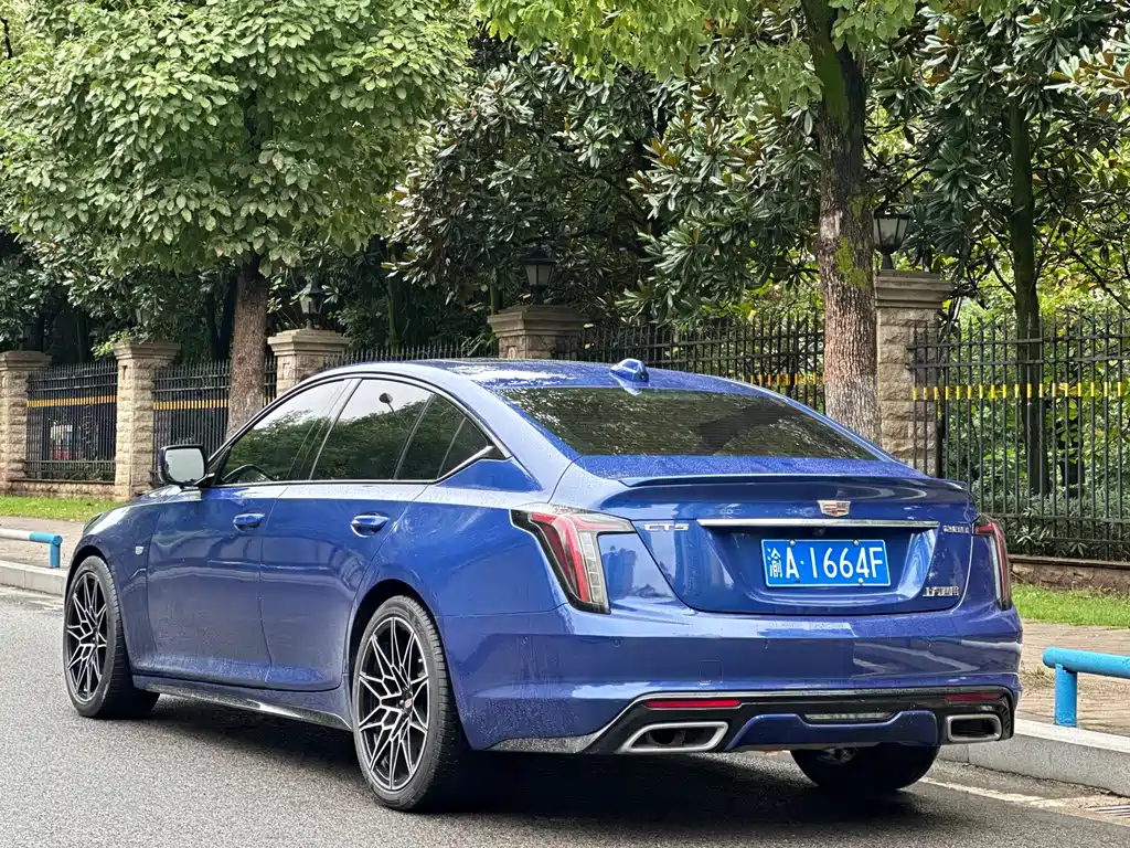 Cadillac CT5 — миниатюра 3
