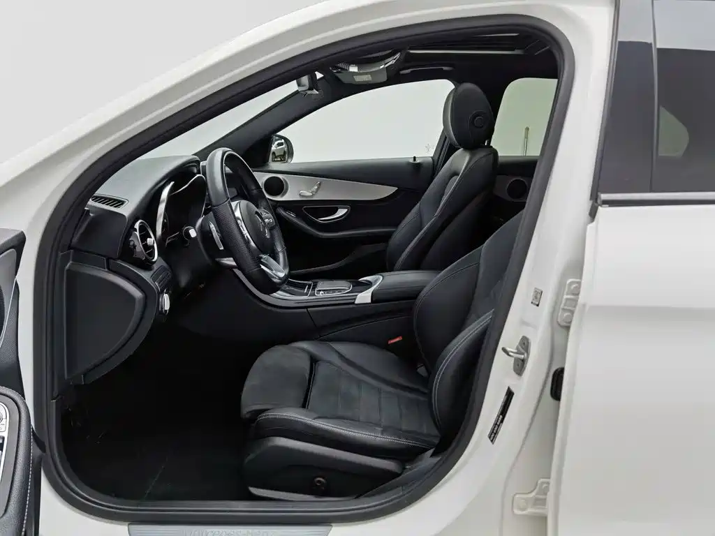 Mercedes-Benz C-Class — миниатюра 10
