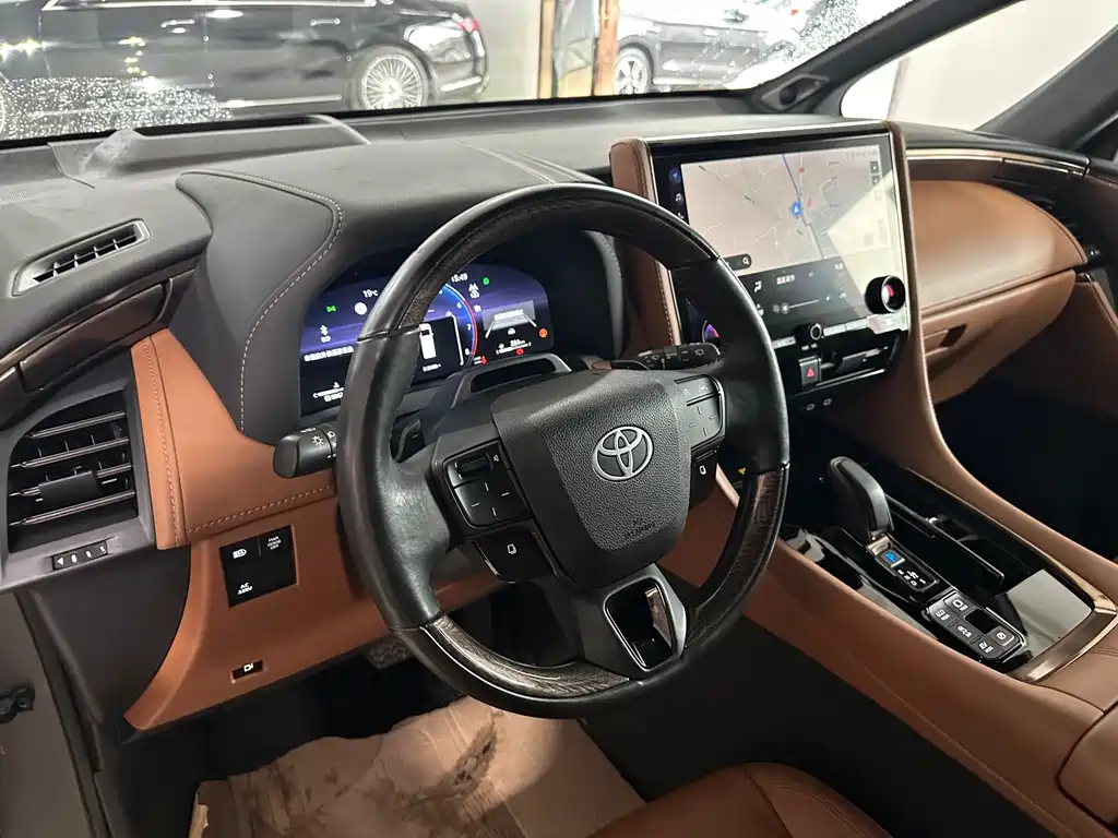 Toyota Alphard 2024 2.5L Luxury