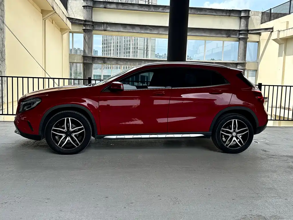 Mercedes-Benz GLA — миниатюра 2