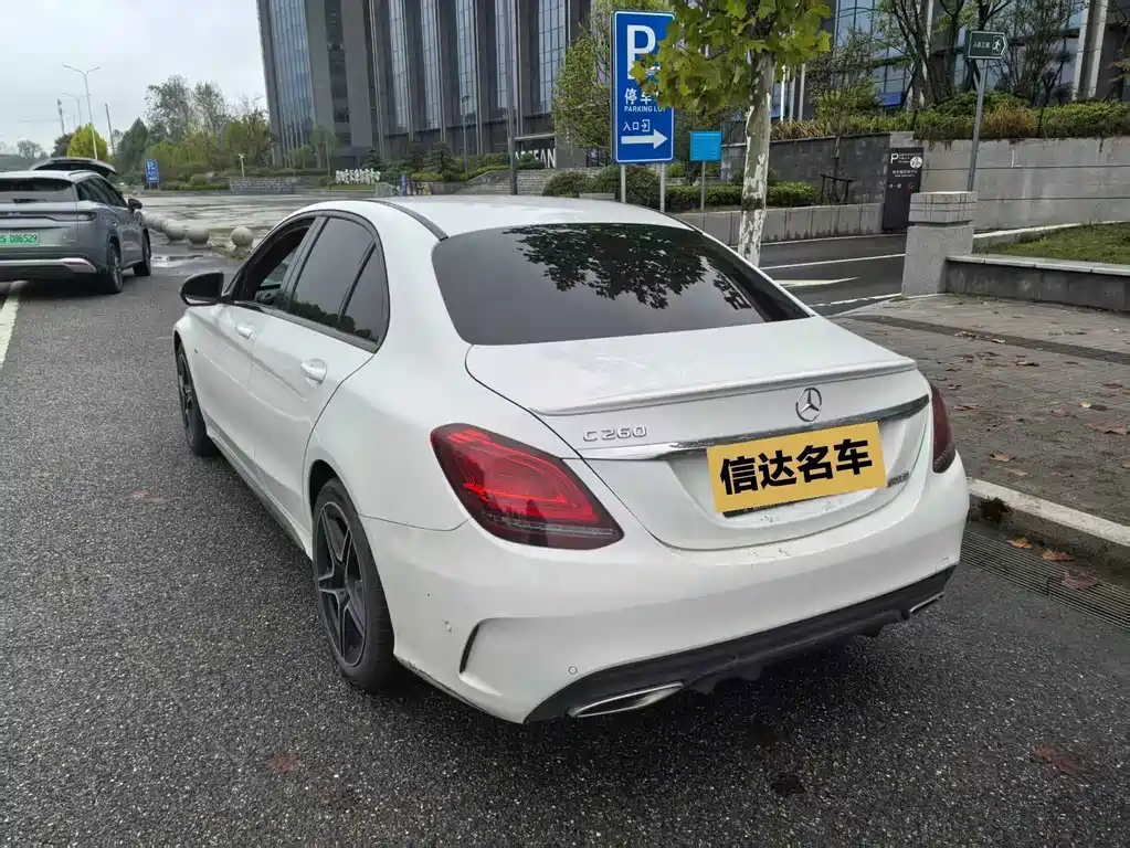 Mercedes-Benz C-Class — миниатюра 8