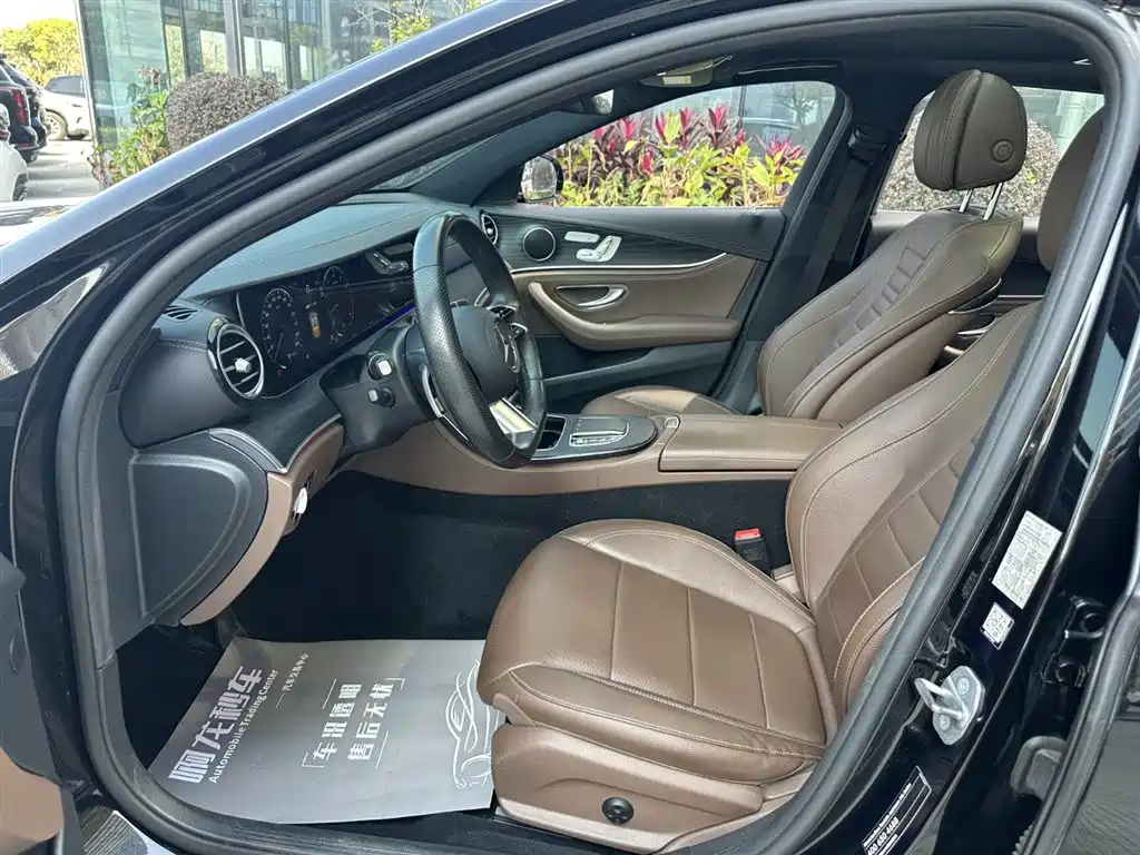 MERCEDES-BENZ E CLASS