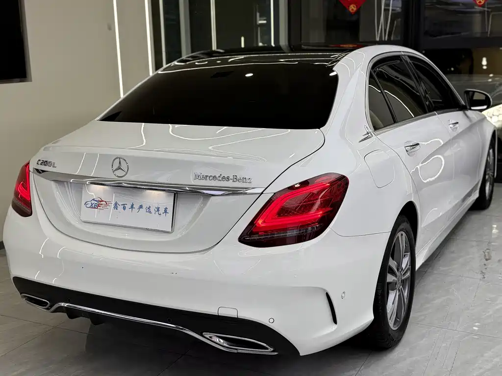 Mercedes-Benz C-Class — миниатюра 8