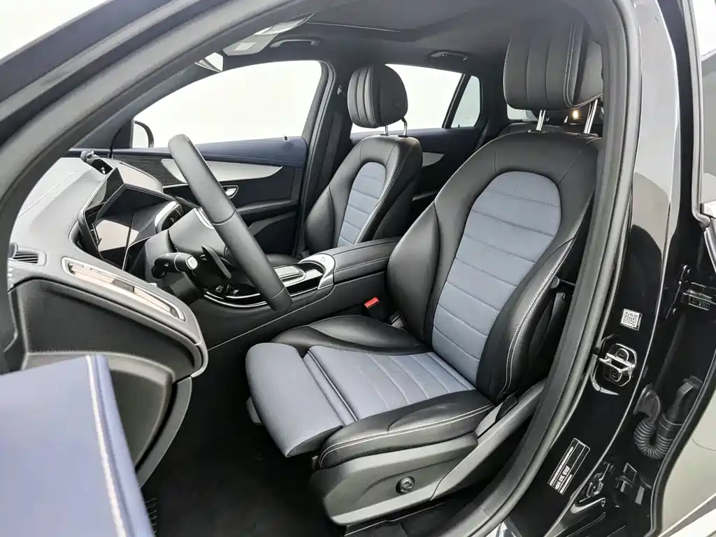 Mercedes-Benz EQC — миниатюра 7