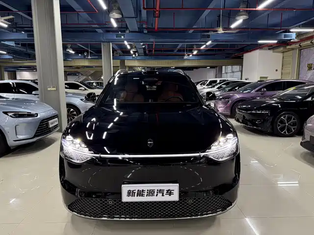 HONGMENG ZHIXING ASK THE WORLD M9 2025