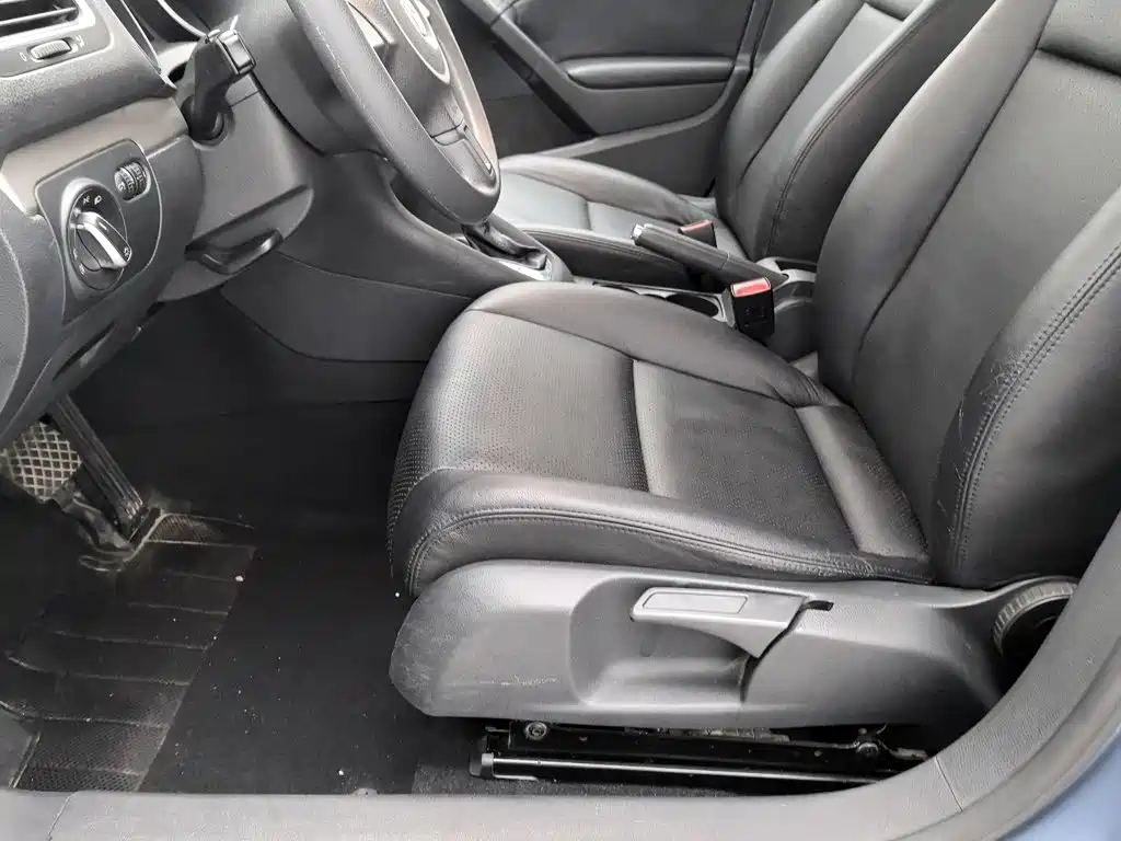 Volkswagen Golf — миниатюра 20