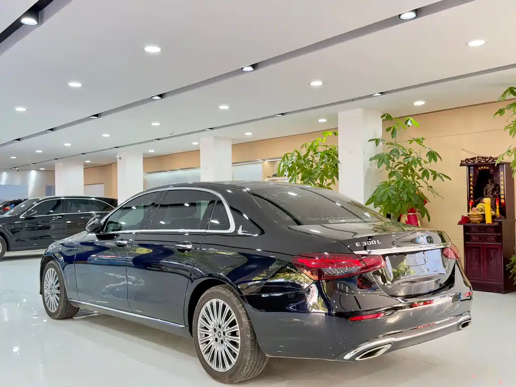 Mercedes-Benz E-Class E 2022 E 300 L Fashion