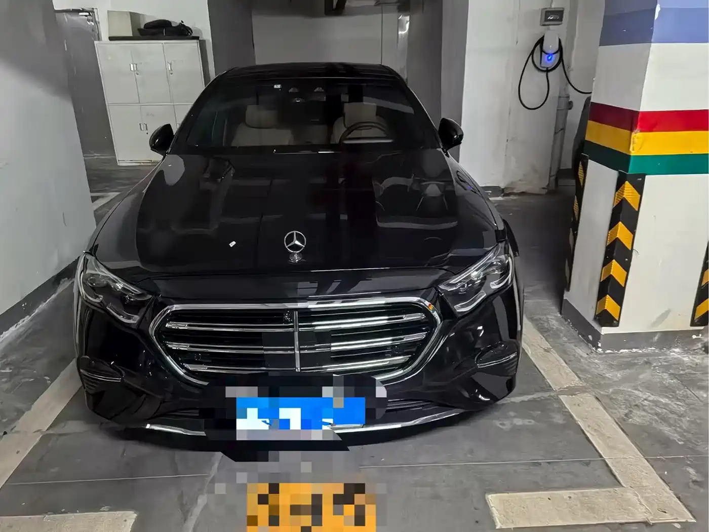 奔驰E级 2025款 E 300 L 尊贵型 2025