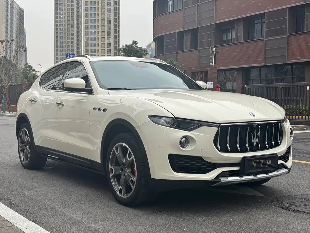 MASERATI LEVANTE
