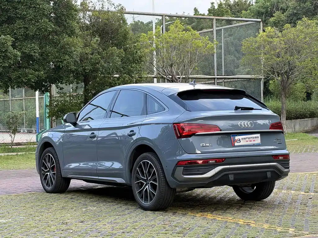 Audi Q5L Sportback — миниатюра 5