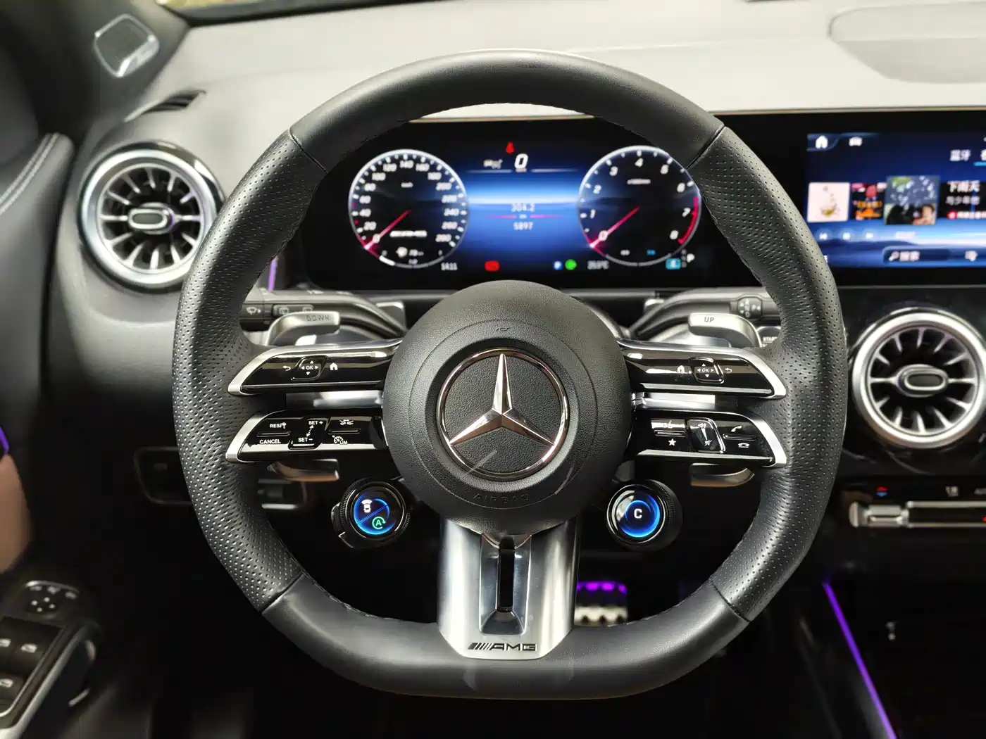 Mercedes-Benz GLB AMG 2025 Черный из Китая, фото 5